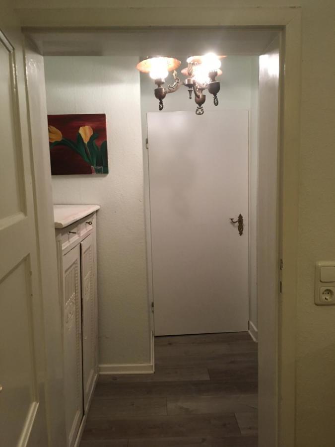 Privates Appartment Ferienwohnung Im Einfamilienhaus Düsseldorf Dış mekan fotoğraf